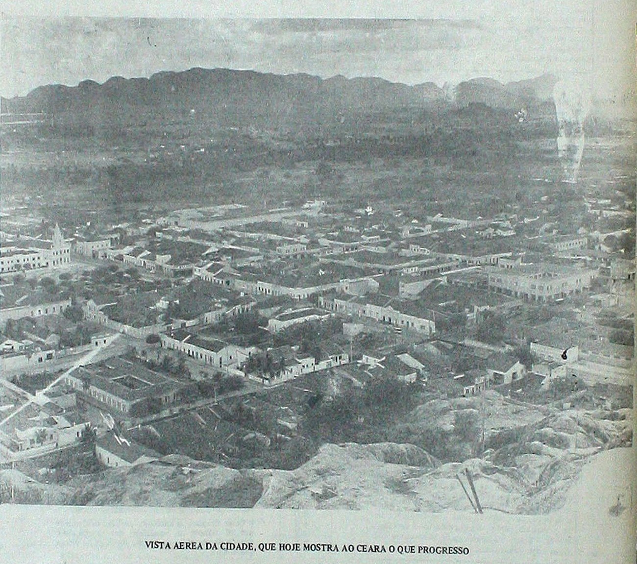 Panorama de Quixadá publicado no Correio do Ceará em outubro de 1974