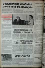 Página do jornal Correio do Ceará de abril de 1975